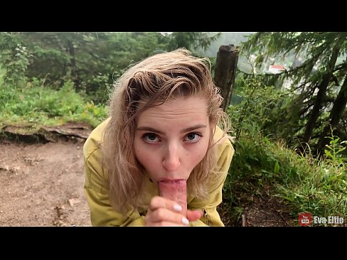 ❤️ Tyttö nielee spermaa julkisen suihinoton jälkeen - Eva Elfi ☑ Porno at us ﹏