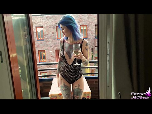 ❤️ Valtava tyttö imee nieleskellen ja naidaan intohimoisesti avoimen taivaan alla ☑ Porno at us ﹏